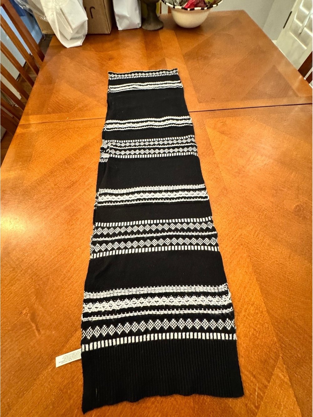 Talbots Black and White Patterned Knit Scarf 2813